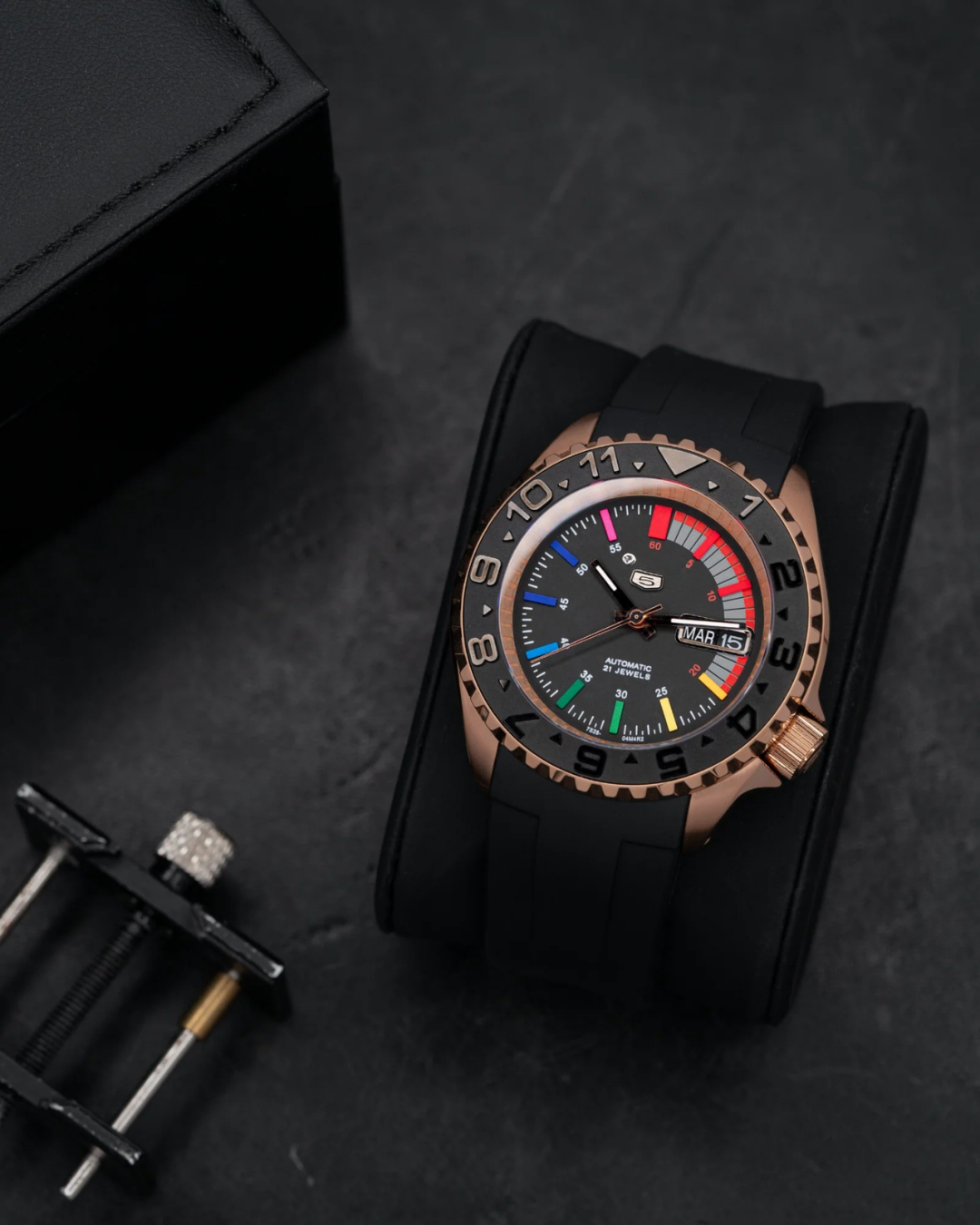 TRM Rose Gold Rainbow Index | Black Sports Series