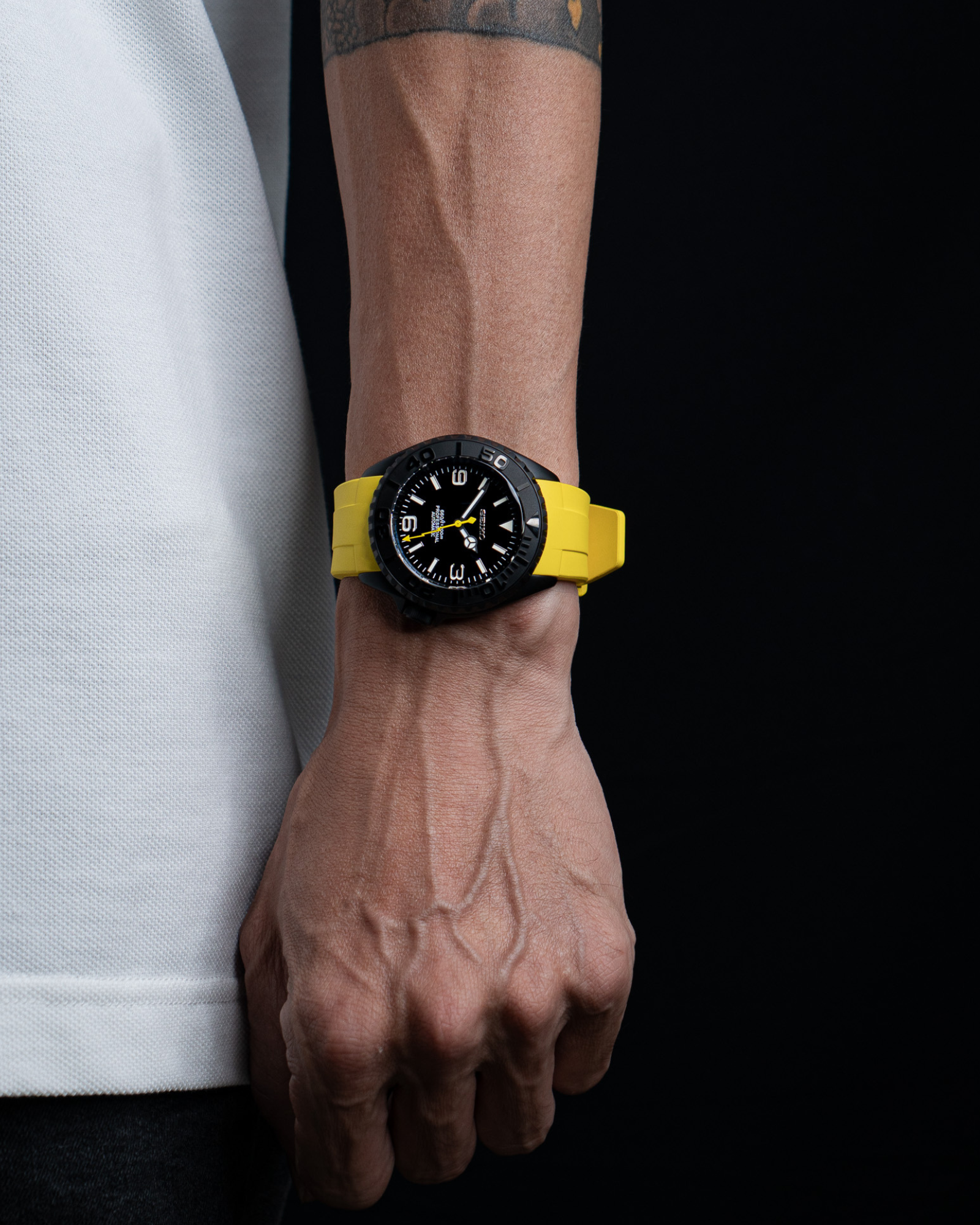 TRM All Black | Yellow Sports Series