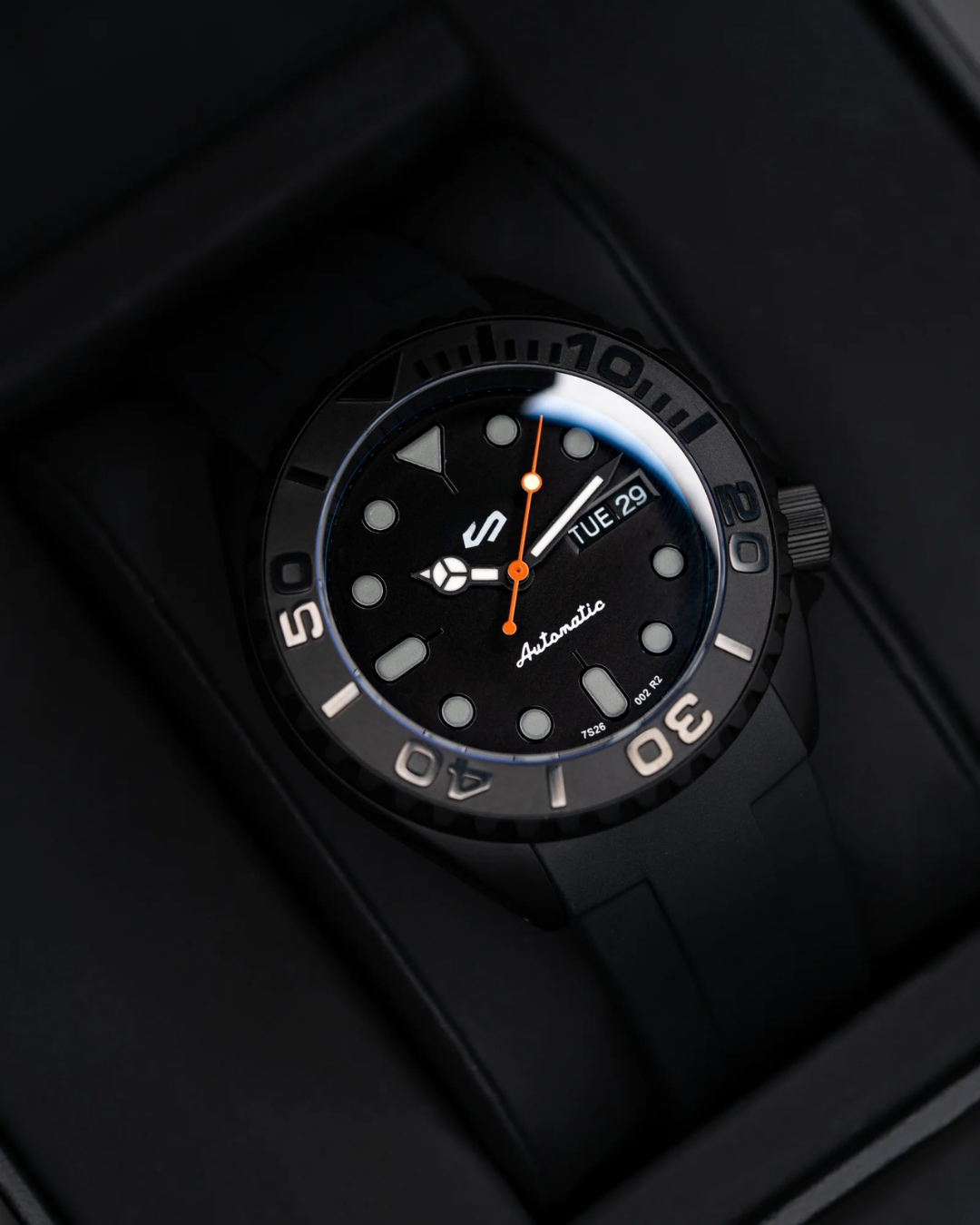 TRM All Black | V3 Sports Series