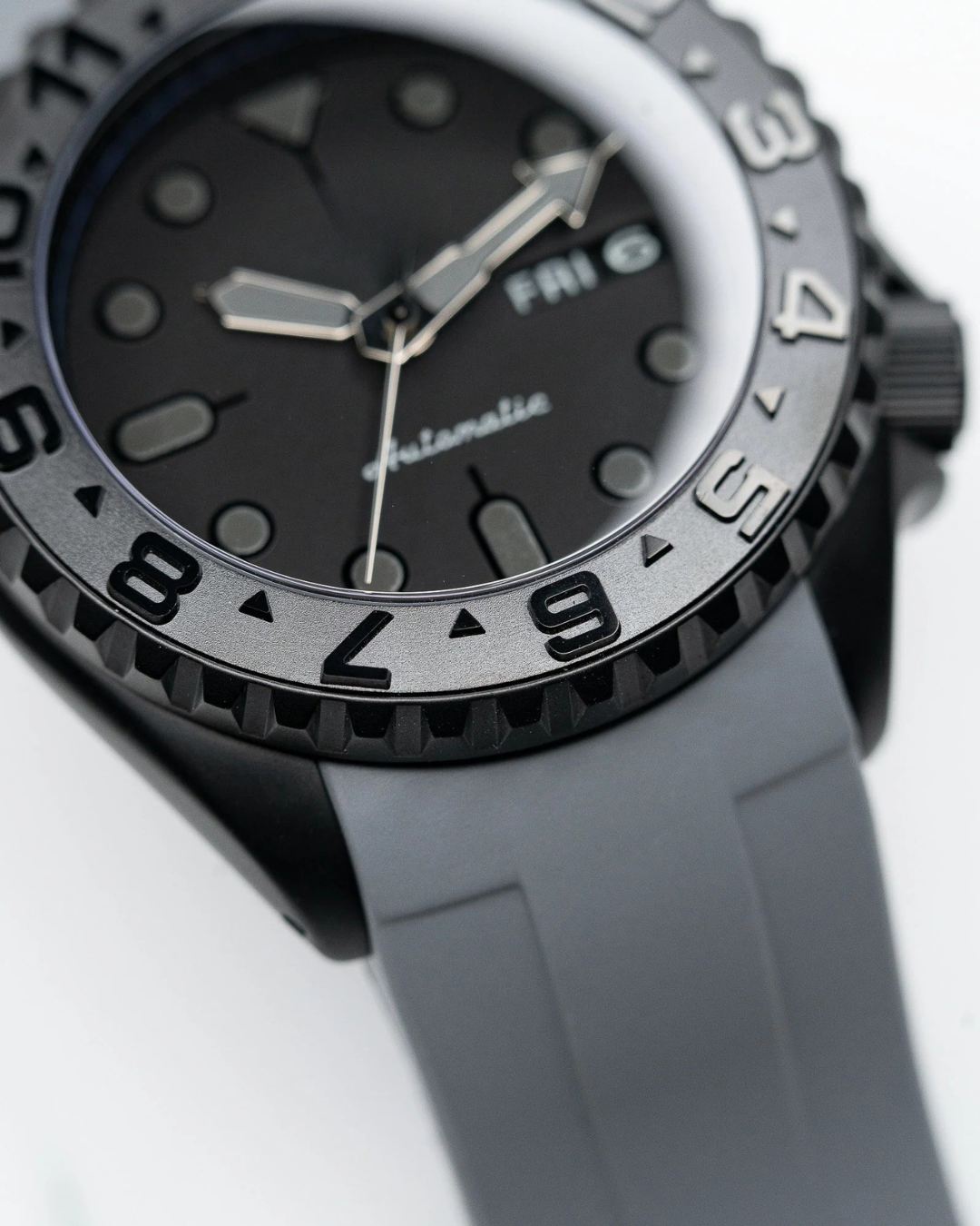 TRM All Black | Grey Sports Series