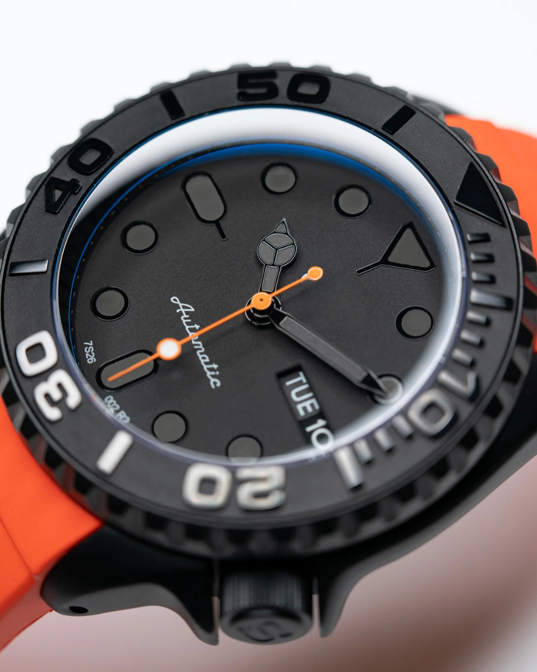 TRM All Black | Orange Sports Series