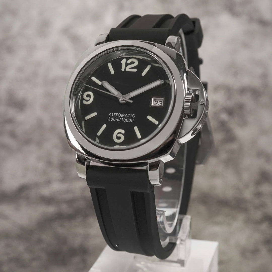 Black Bastion – Diver 40 Automatic