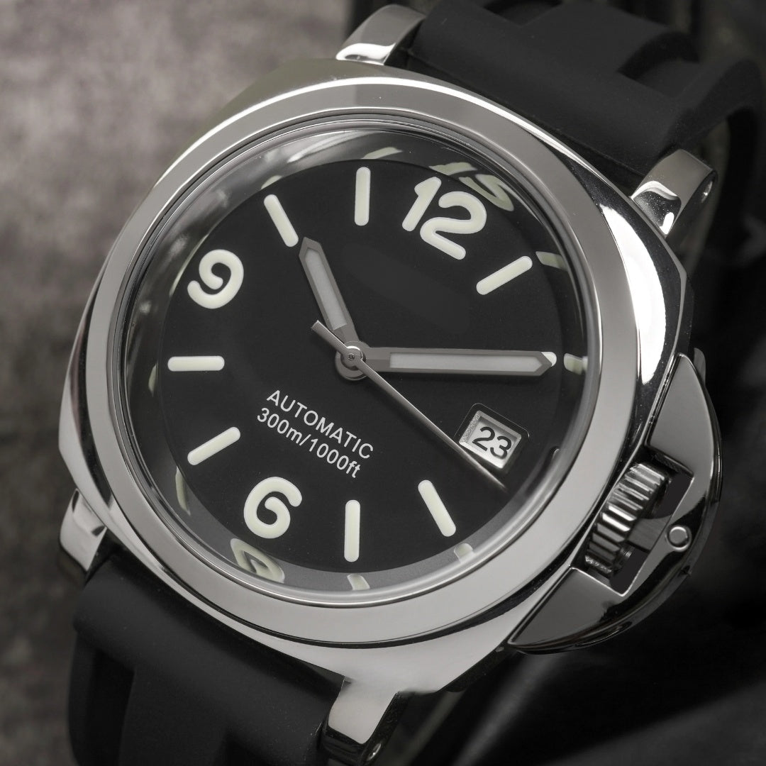 Black Bastion – Diver 40 Automatic