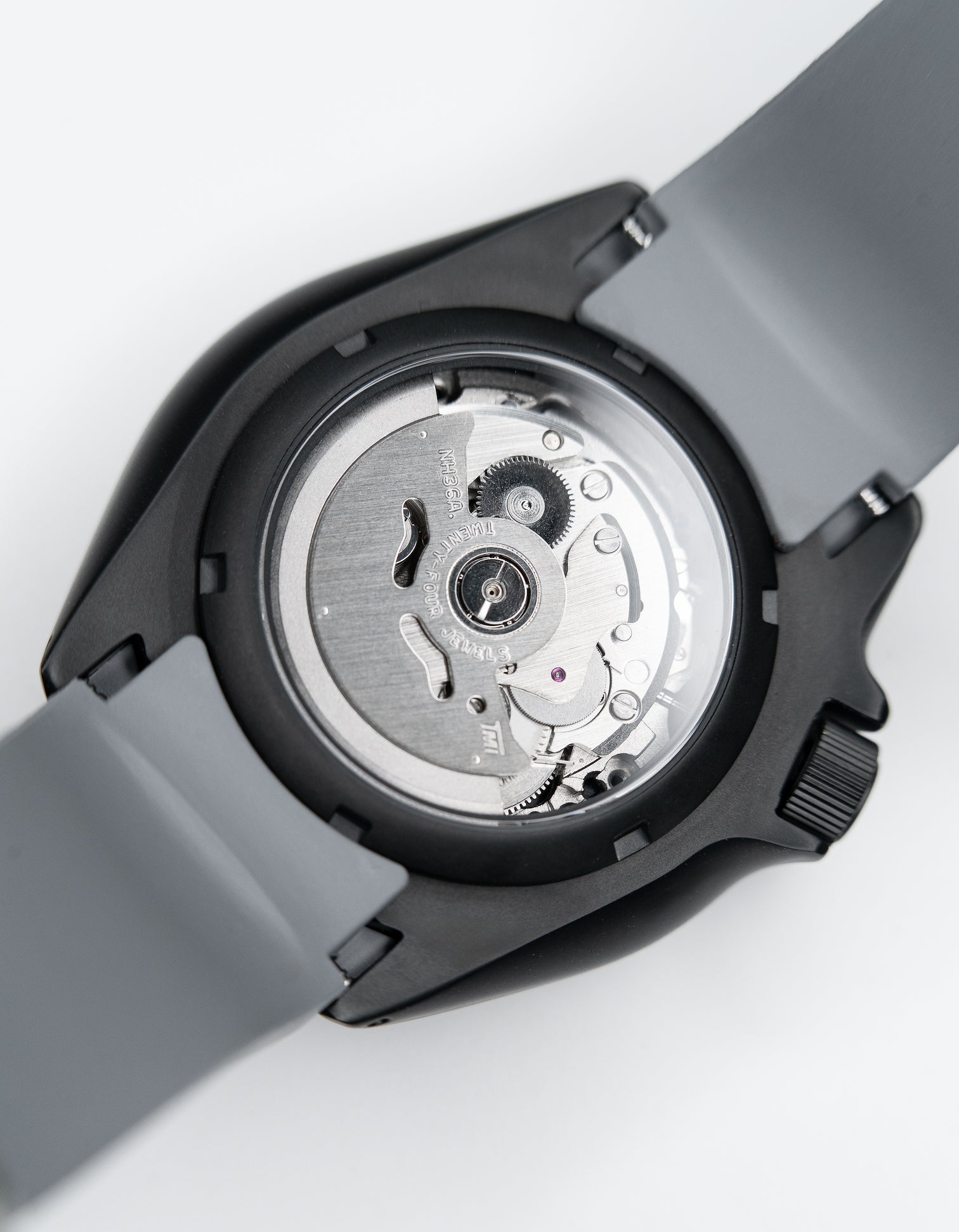 TRM All Black | Grey Sports Series