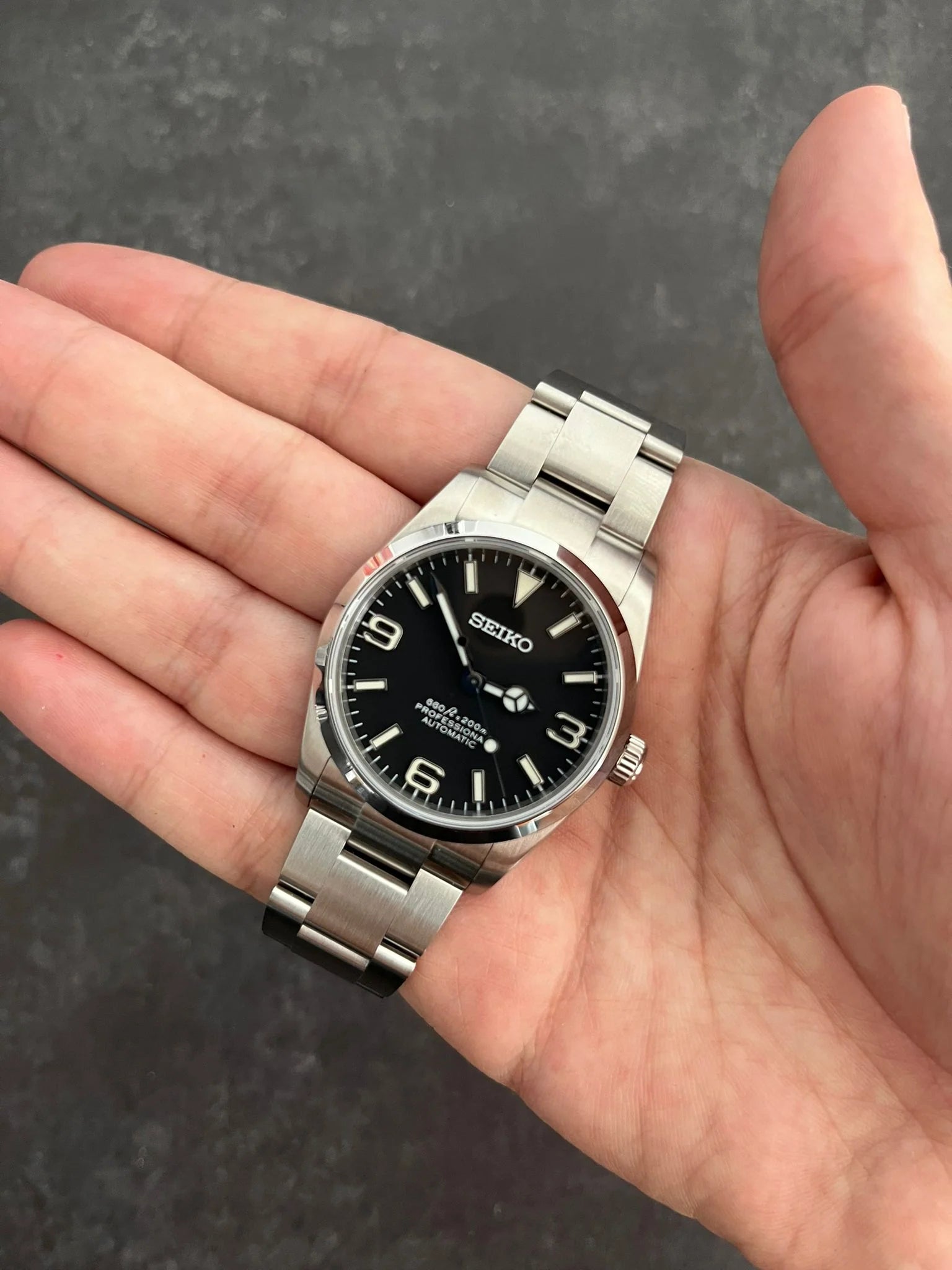 SEIKO MOD | EXPLORER OYESTER | SILVER | BLACK DIAL