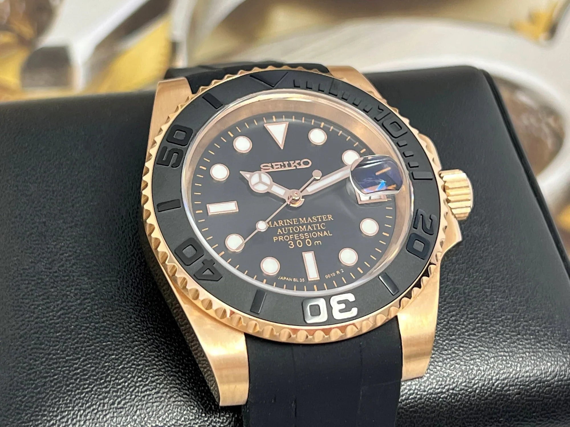 SEIKO MOD | YATCH MASTER| BLACK GOLDEN | BLACK DIAL