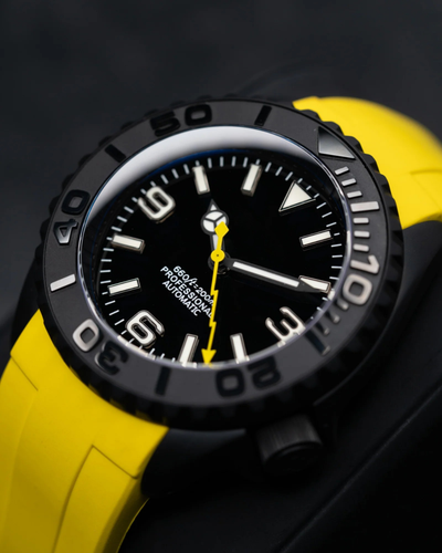 TRM All Black | Yellow Sports Series