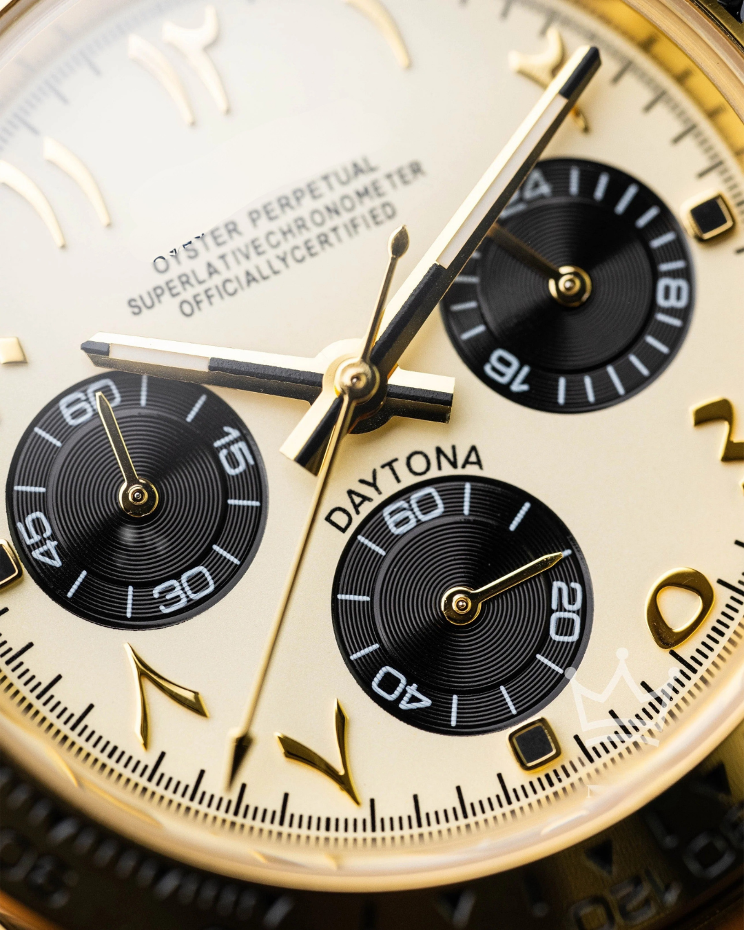 Racer | Gold Arabic