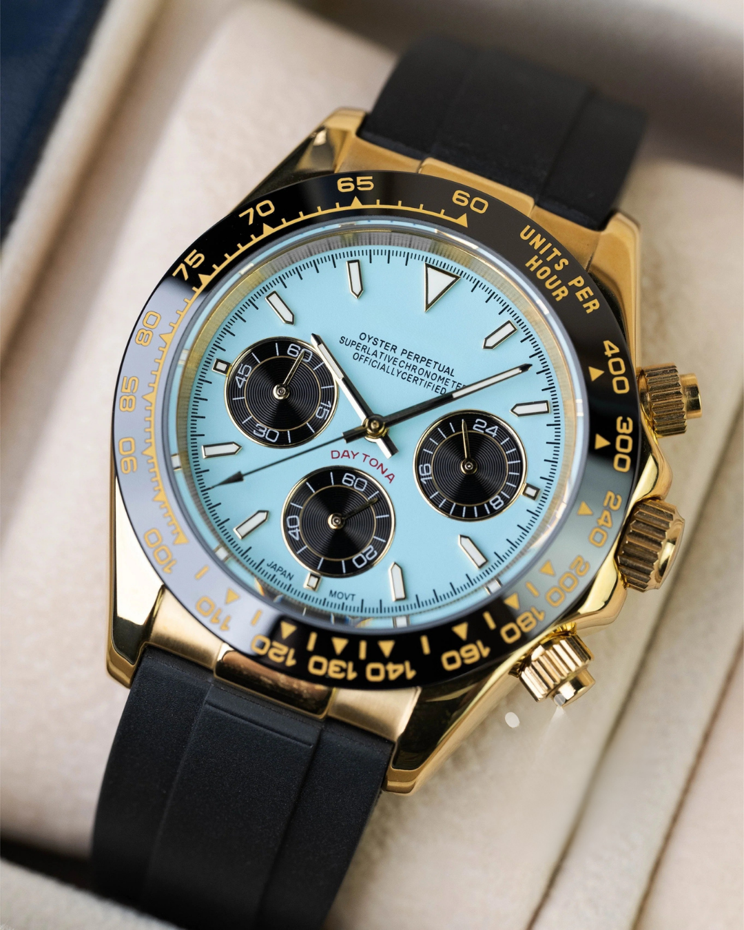 Racer | Tiffany Gold