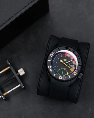 TRM All Black Rainbow Index V4 | Black Sports Series