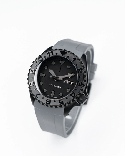 TRM All Black | Grey Sports Series