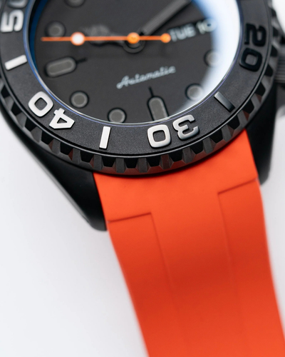 TRM All Black | Orange Sports Series
