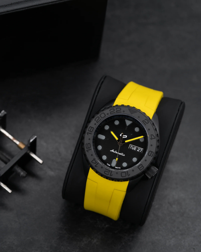 TRM All Black | Yellow V3 Sports Series