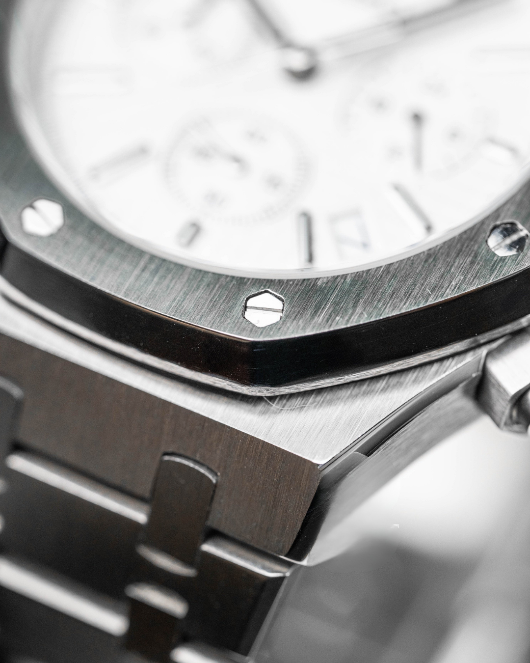 Octa | White Chronograph