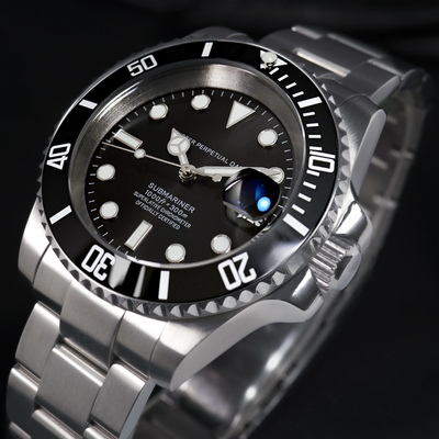 Black Submariner