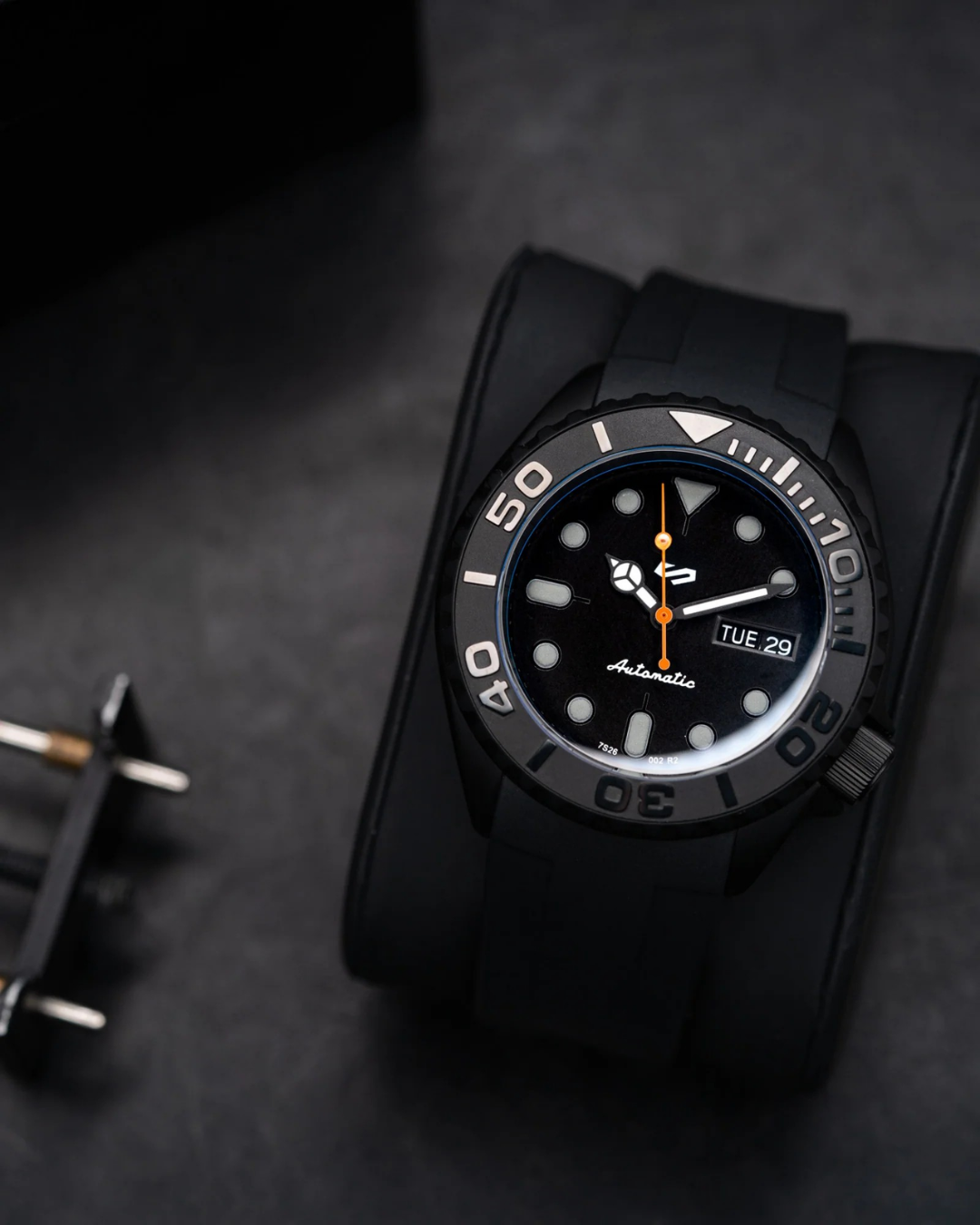 TRM All Black | V3 Sports Series