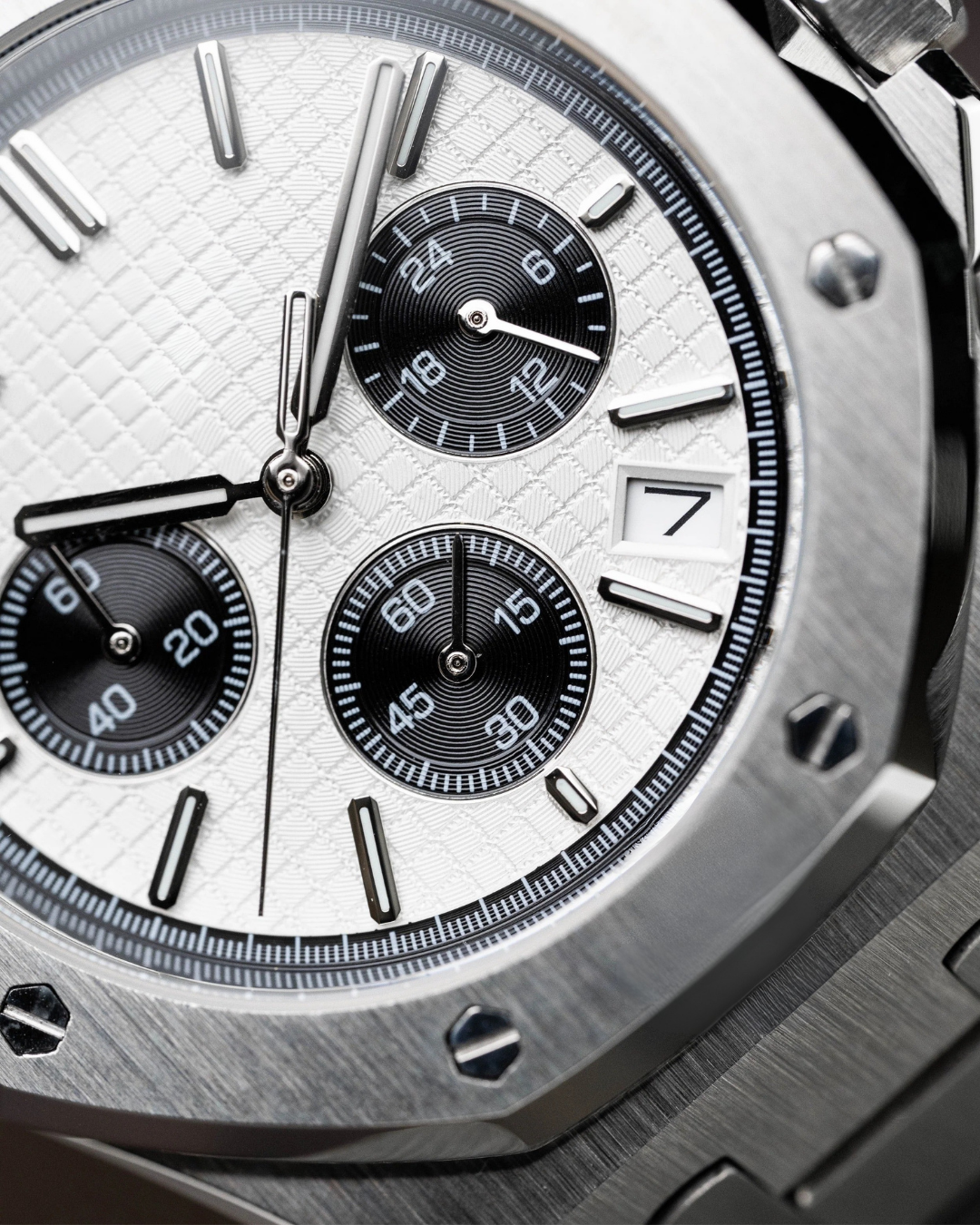 Octa | Panda Chronograph