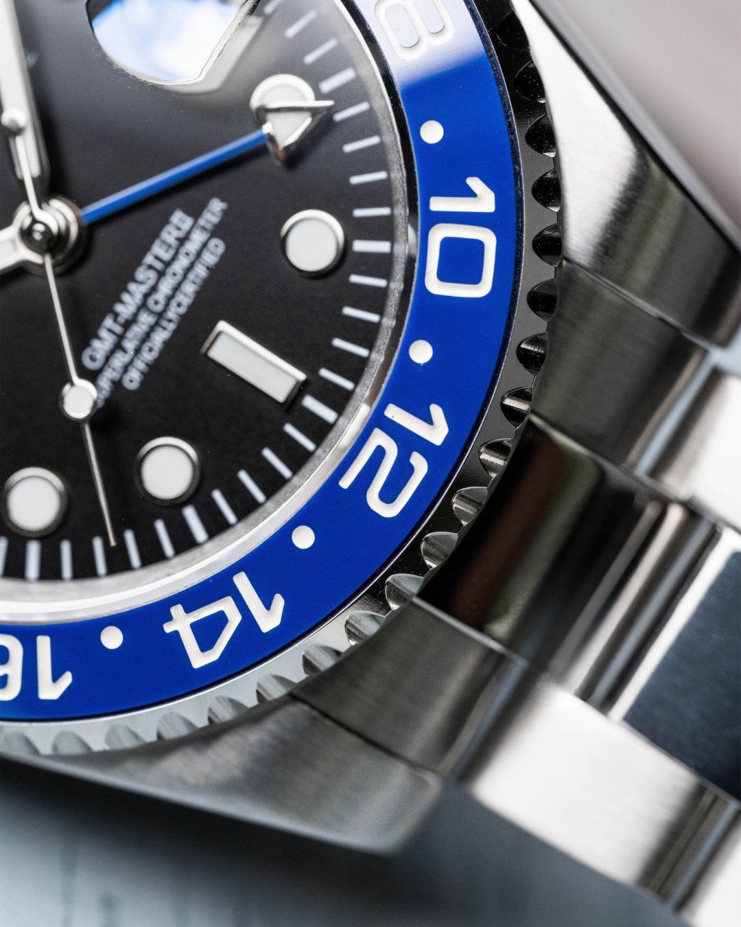GMT | Batman Oyster