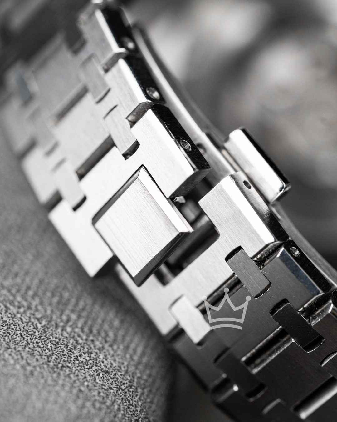 Octa | White Chronograph