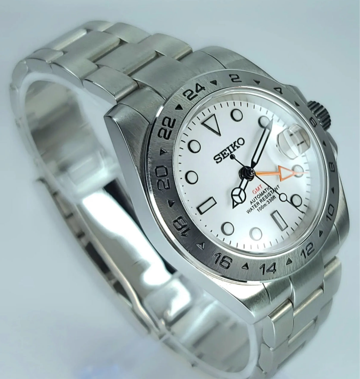 Explorer ll GMT White
