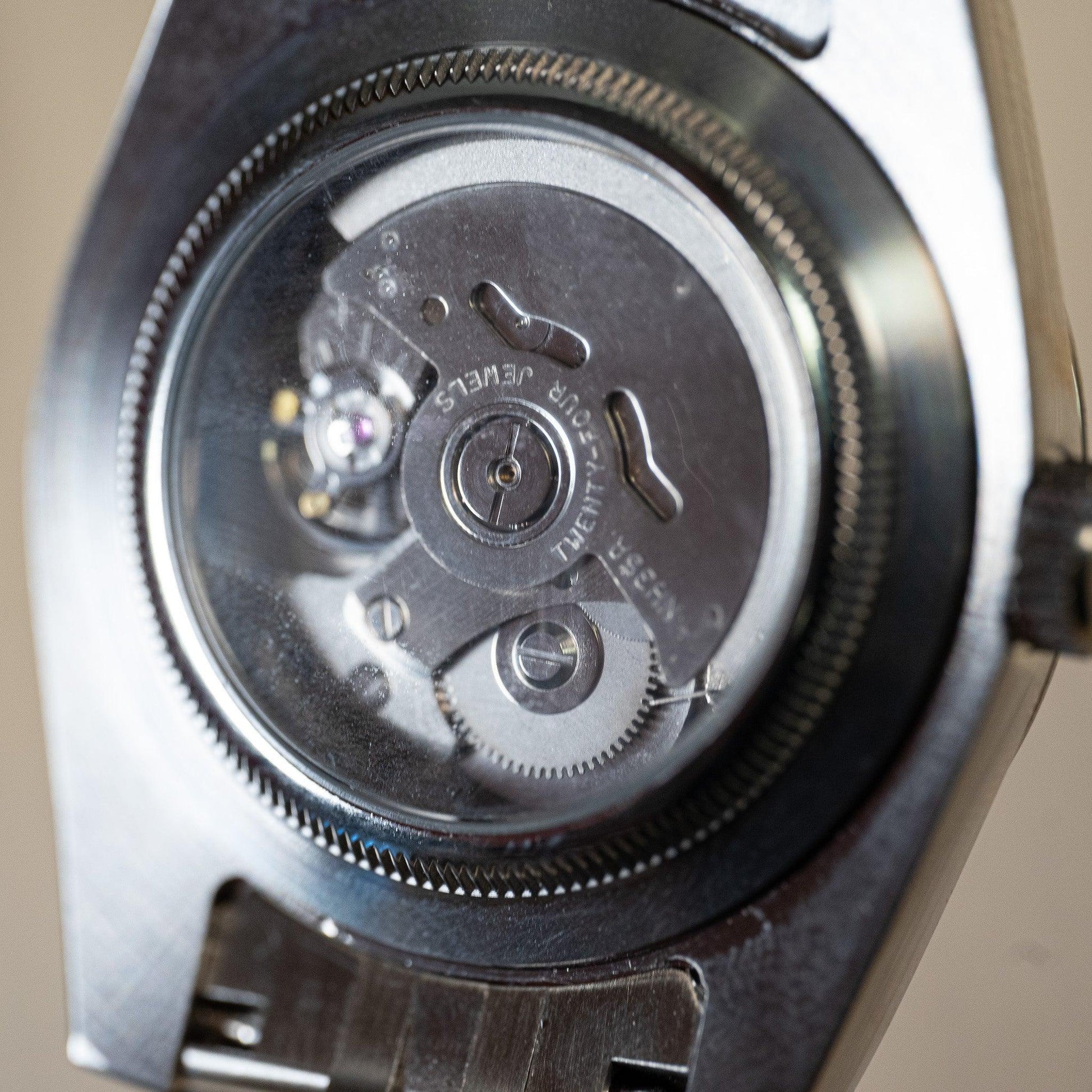 SEIKO MOD | DATE JUST | SILVER | OLIVE GREEN INDEX DIAL