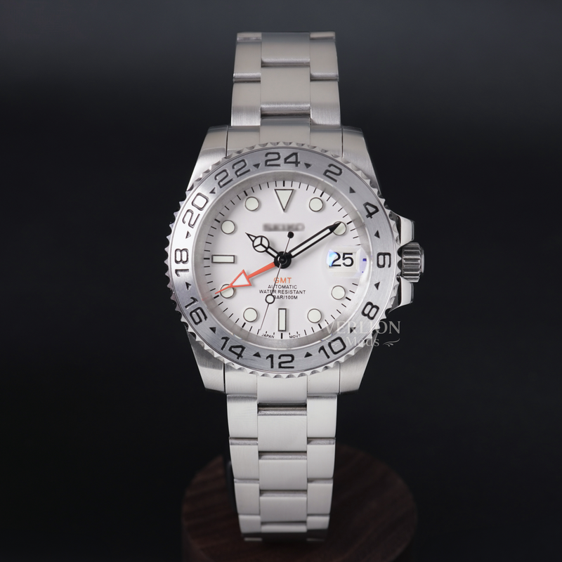 Explorer II GMT