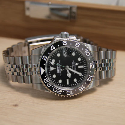 SEIKO MOD | BRUICE WAYNE GMT MASTER | SILVER | BLACK DIAL