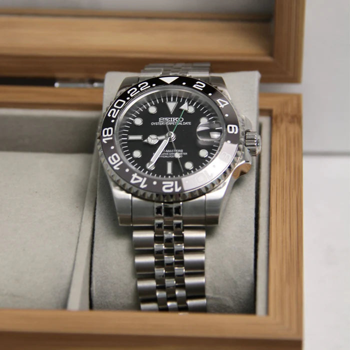 SEIKO MOD | BRUICE WAYNE GMT MASTER | SILVER | BLACK DIAL