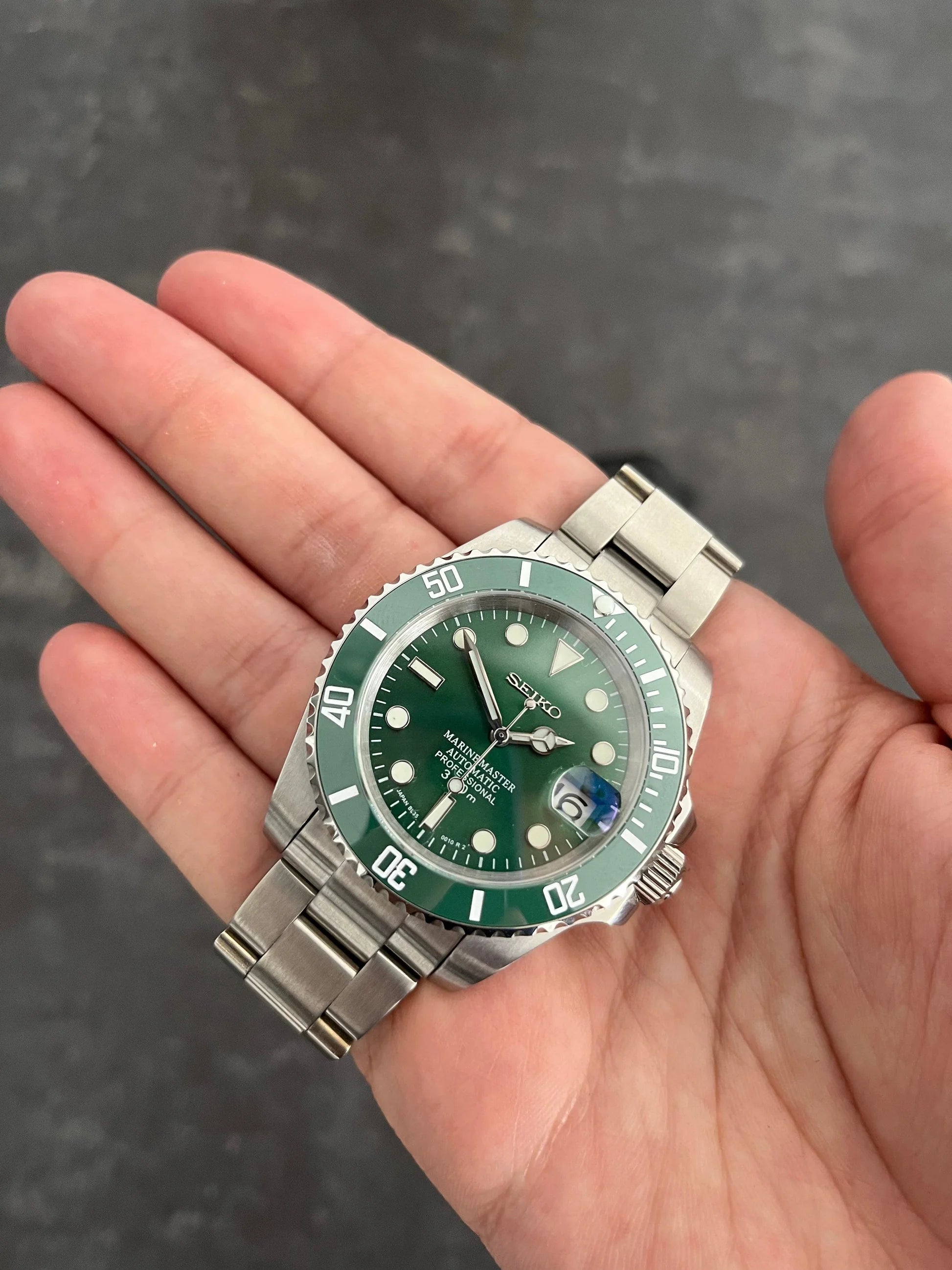 SEIKO MOD | SUBMARINER HULK | SILVER | GREEN DIAL