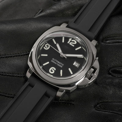 Black Bastion – Diver 40 Automatic