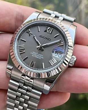 SEIKO MOD | DATE JUST | SILVER | CHARCOL GREY ROMAN DIAL